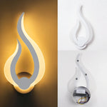 Lampe murale LED moderne à flamme - Vignette | VAM - Maison Lumière